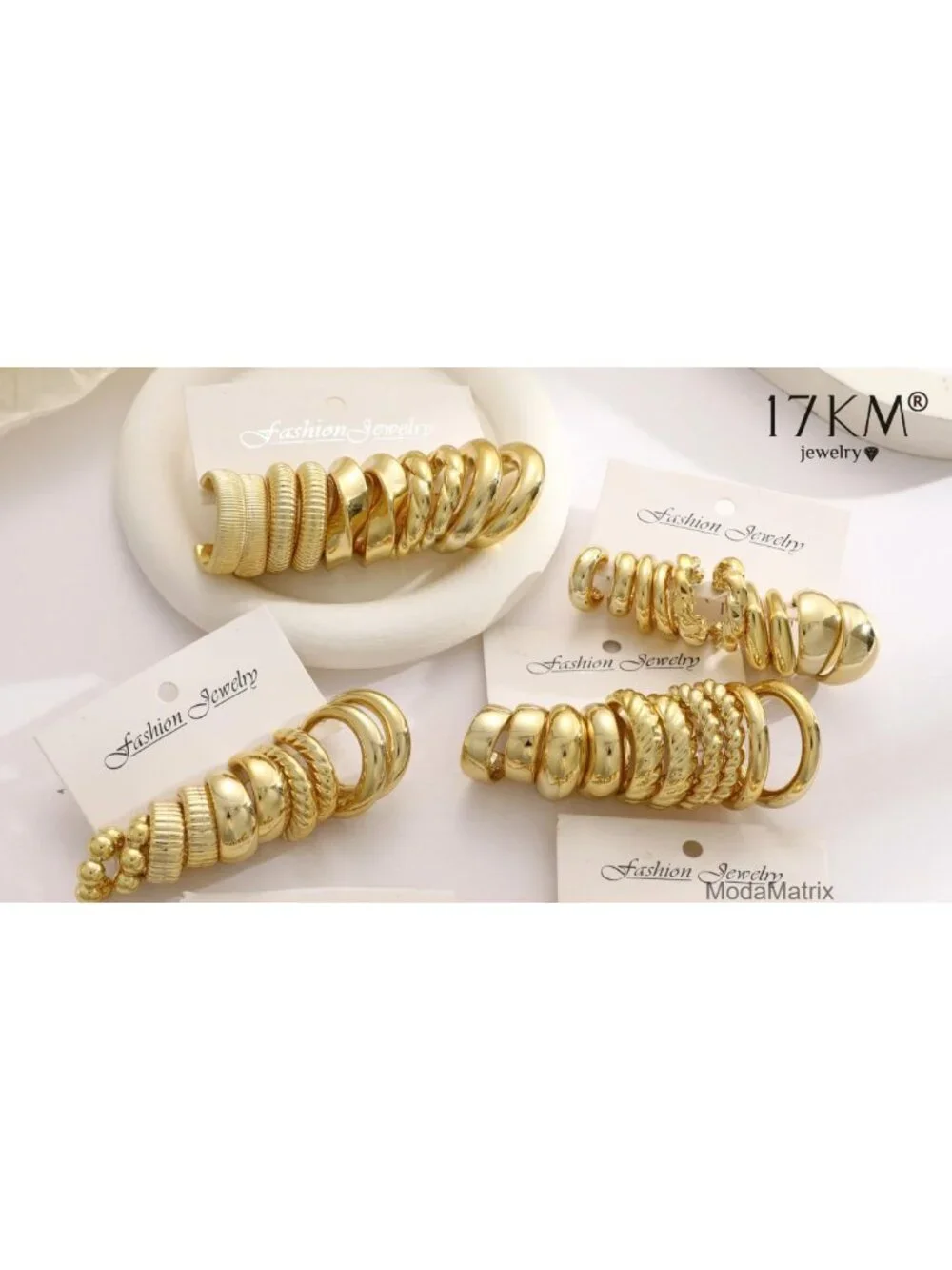 30 Pairs 14K Gold Plated Lightweight Hypoallergenic Chunky Hoop Earrings Set